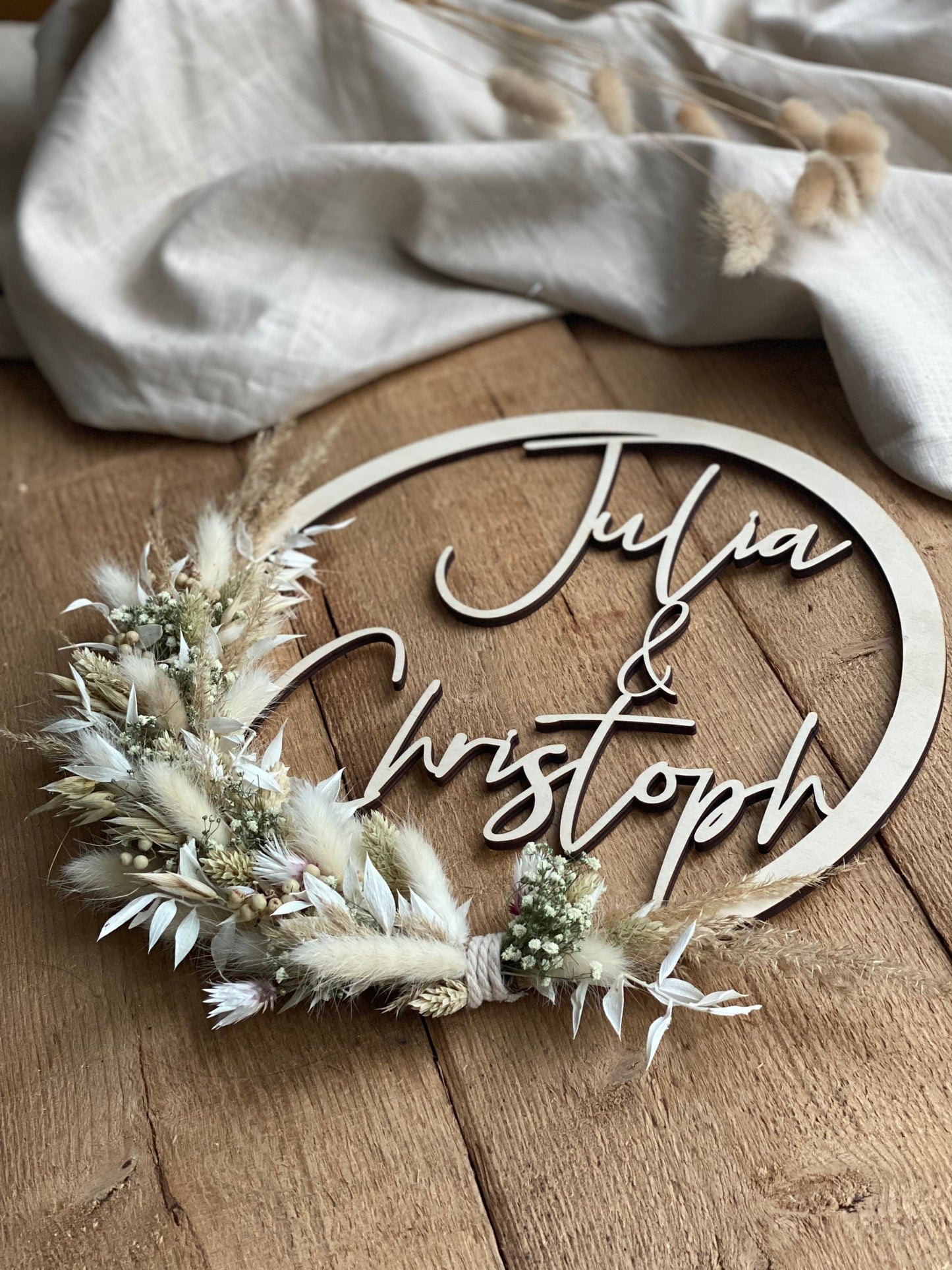 Holzschild - personalisiert mit 2 Vornamen + Datum Ø20cm oder Ø30cm