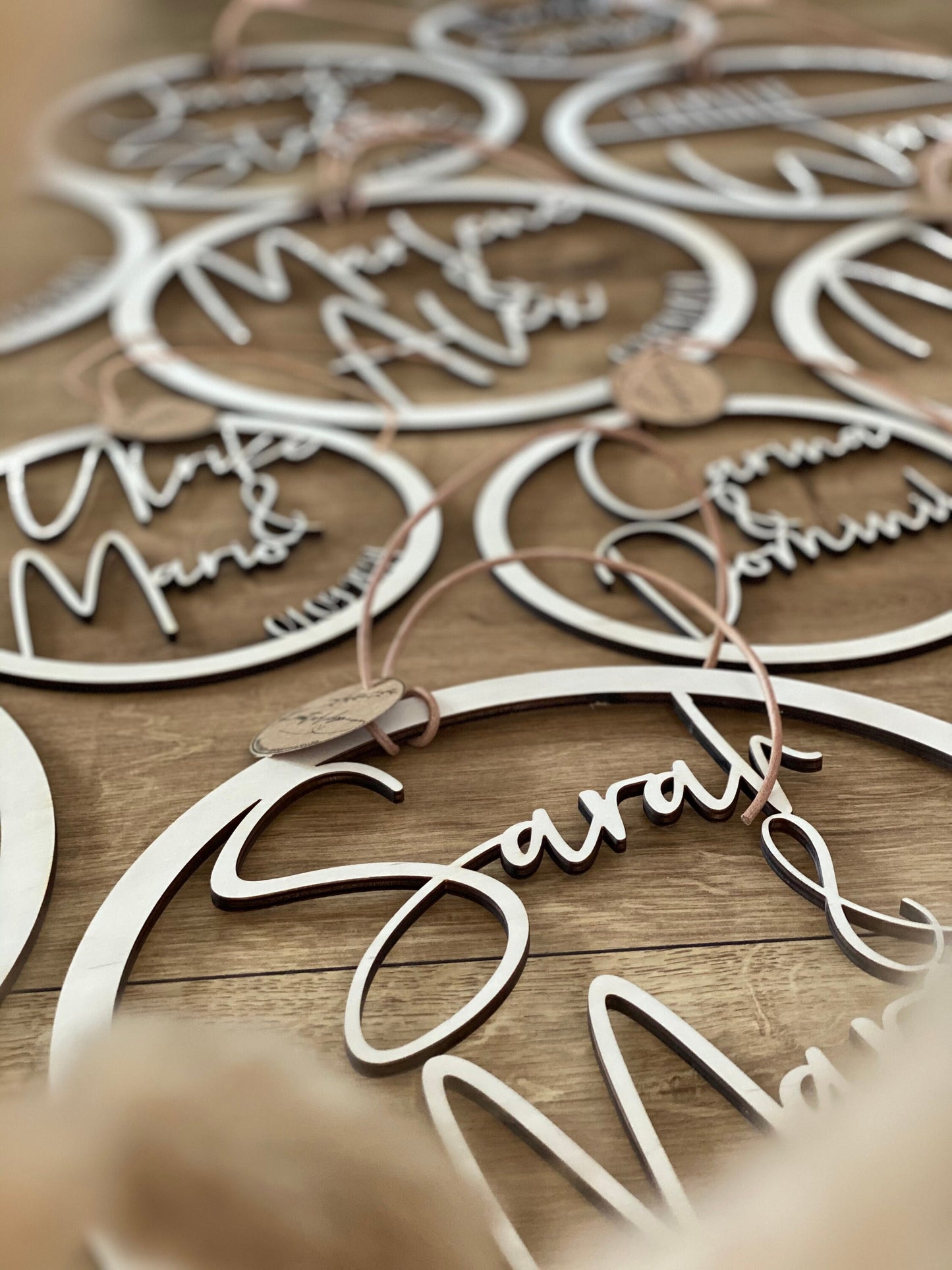 Holzschild - personalisiert mit 2 Vornamen + Datum Ø40cm, Ø50cm oder Ø60cm