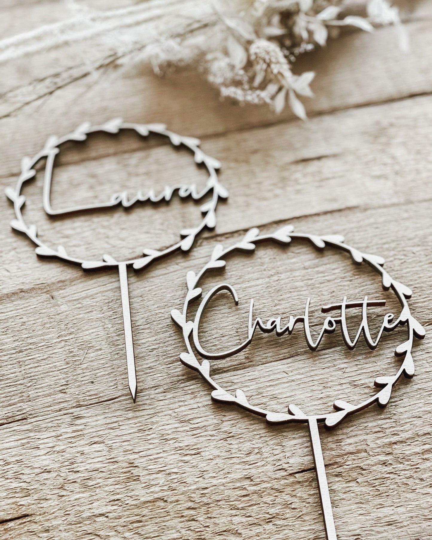 Caketopper Blätterkranz - personalisiert