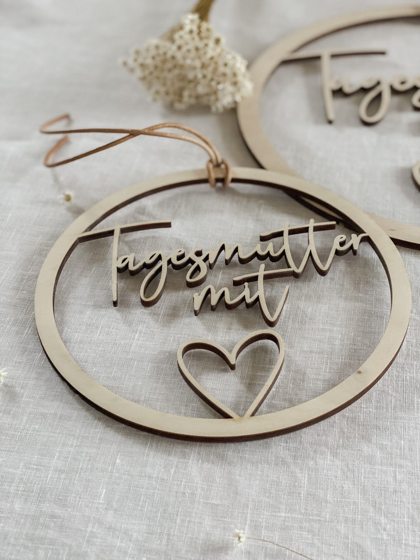 Holzschild - mit Herz Ø20 oder Ø30cm