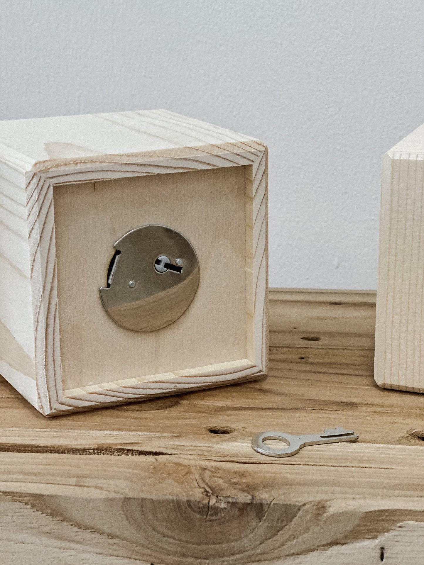 Personalisierte Spardose aus Holz I Spardose mit Namen I Geschenk zur Geburt, Taufe oder Einschulung