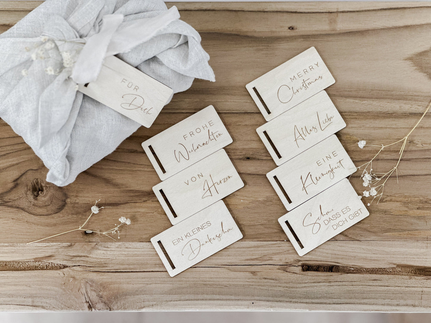 Geschenkanhänger aus Holz graviert I Geschenkanhänger Weihnachten I 4er-Set Holzanhänger I Geschenkanhänger Geburtstag