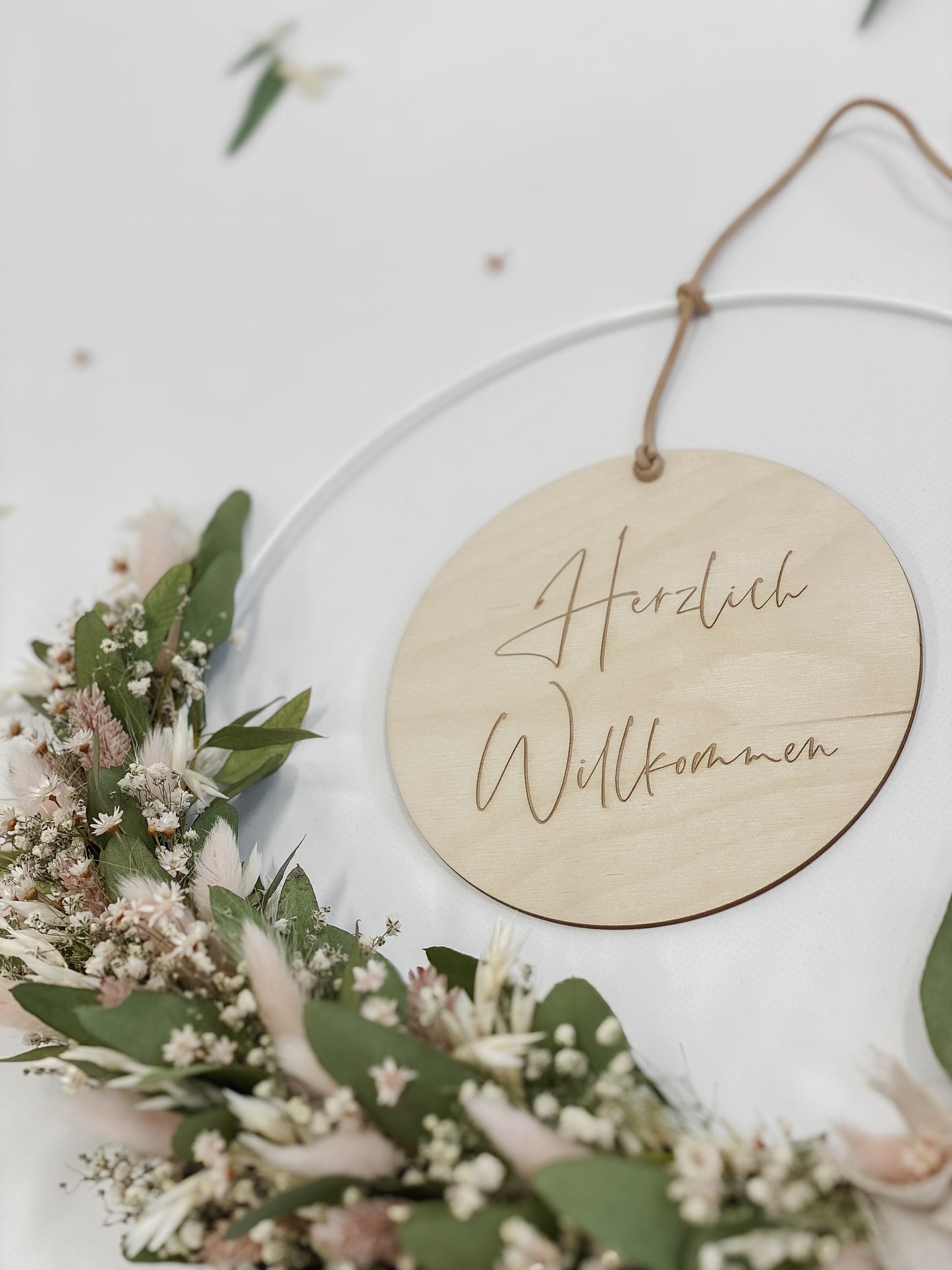 Trockenblumenkranz mit Holzschild I Türkranz Trockenblumen Eukalyptus-rosa I Wandkranz I Blumenkranz