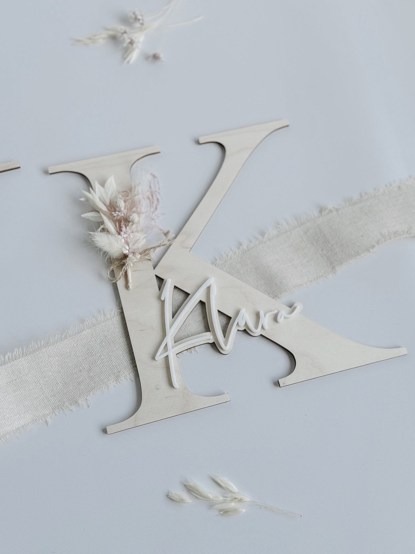 Holzbuchstabe personalisiert mit Trockenblumen I Türschild personalisiert mit Name I Namensschild 3D-Effekt I Kinderzimmerdeko