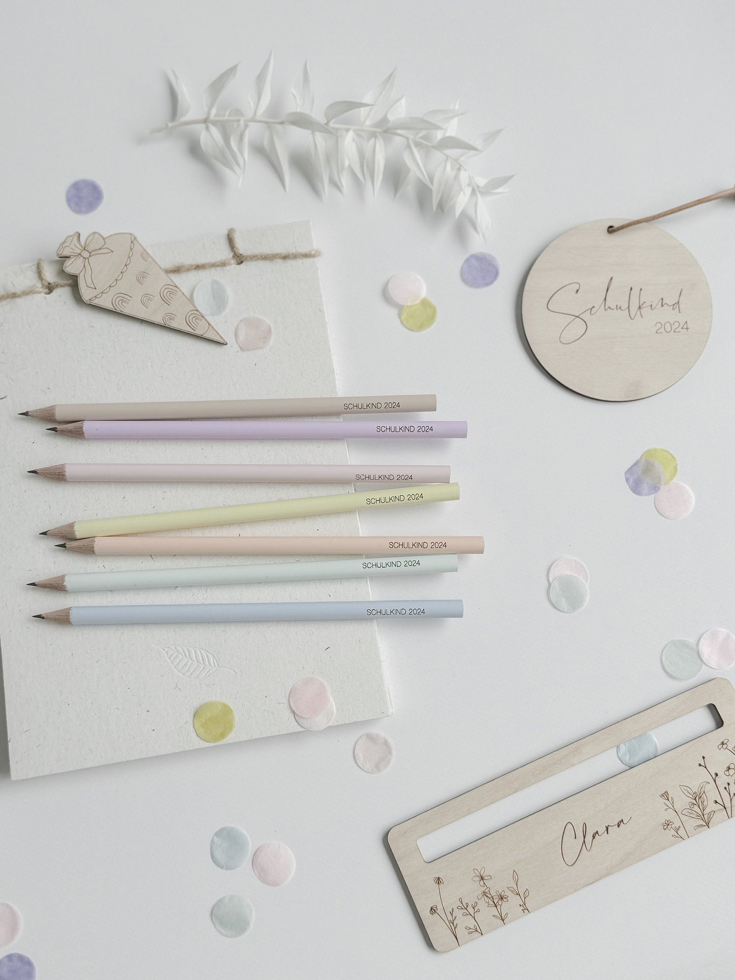 Bleistift mit Gravur Schulkind 2025 I Endlich Schulkind I 3er-Set I Schulstart I Geschenk Einschulung  I Geschenk Schultüte