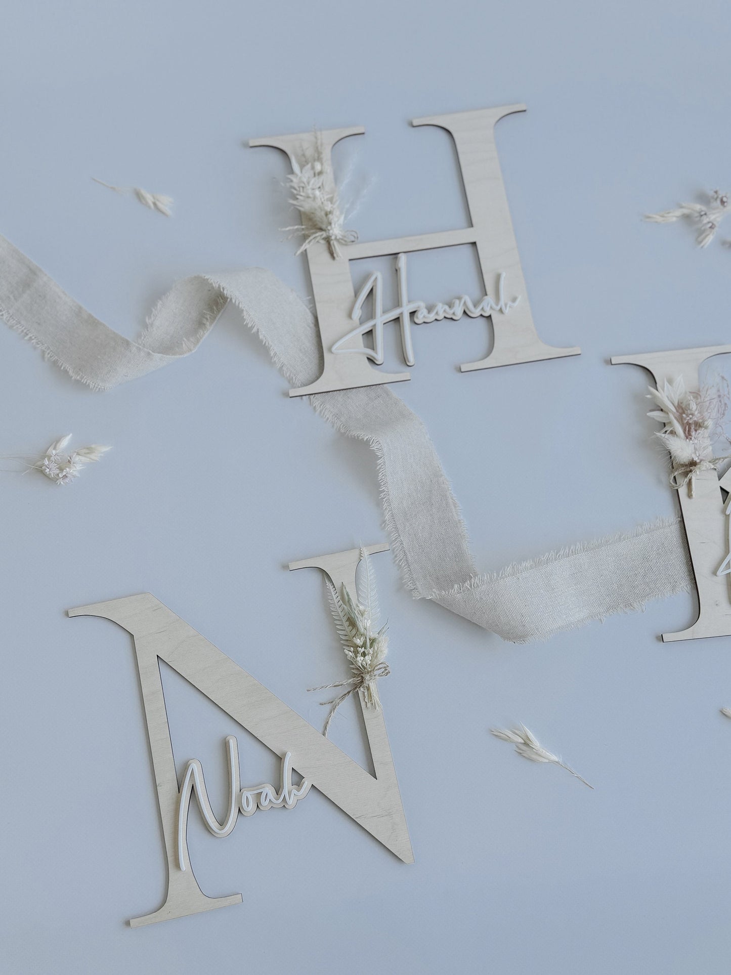 Holzbuchstabe personalisiert mit Trockenblumen I Türschild personalisiert mit Name I Namensschild 3D-Effekt I Kinderzimmerdeko