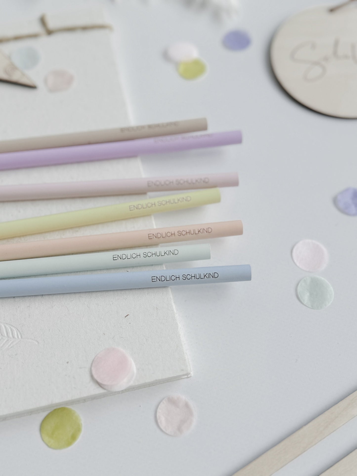 Bleistift mit Gravur Schulkind 2025 I Endlich Schulkind I 3er-Set I Schulstart I Geschenk Einschulung  I Geschenk Schultüte