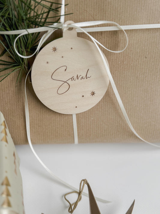 Personalisierte Christbaumkugel aus Holz I Weihnachtskugel aus Holz mit Namen I Christbaumschmuck I personalisierter Geschenkanhänger