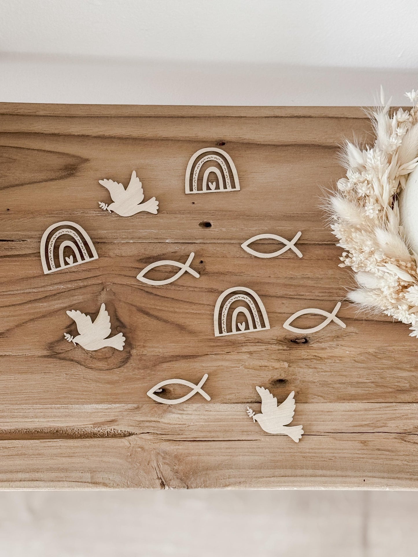 Streudeko zur Taufe, Kommunion, Konfirmation oder Firmung I Tischdekoration aus Holz I Taube I Regenbogen I Fisch I Ichthys