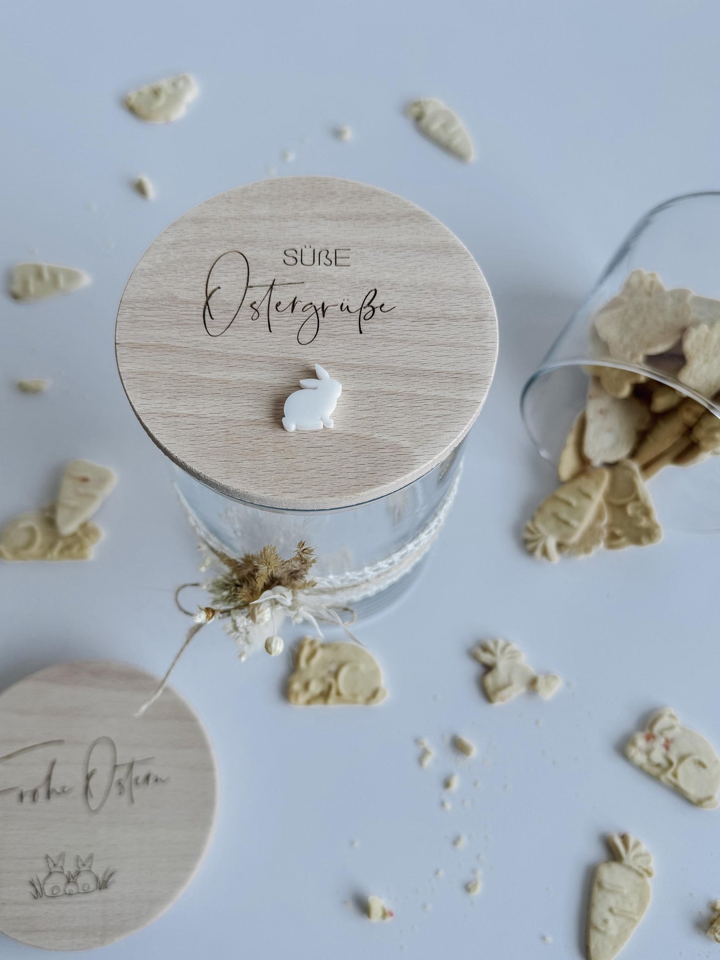 Vorratsglas 'Süße Ostergrüße' I Vorratsglas mit graviertem Holzdeckel I Geschenkidee Ostern I Mitbringsel